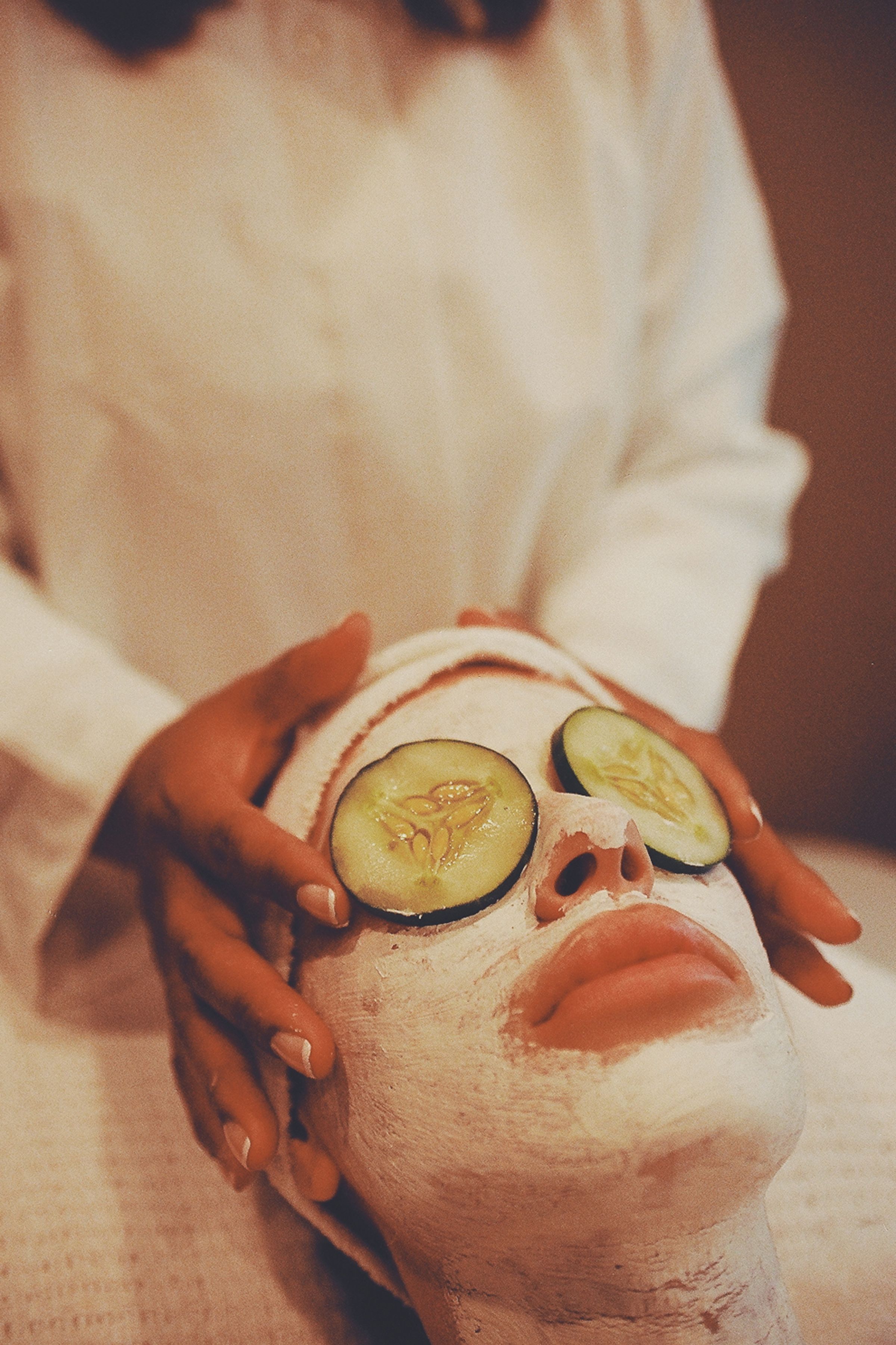 Cucumber facial ritual